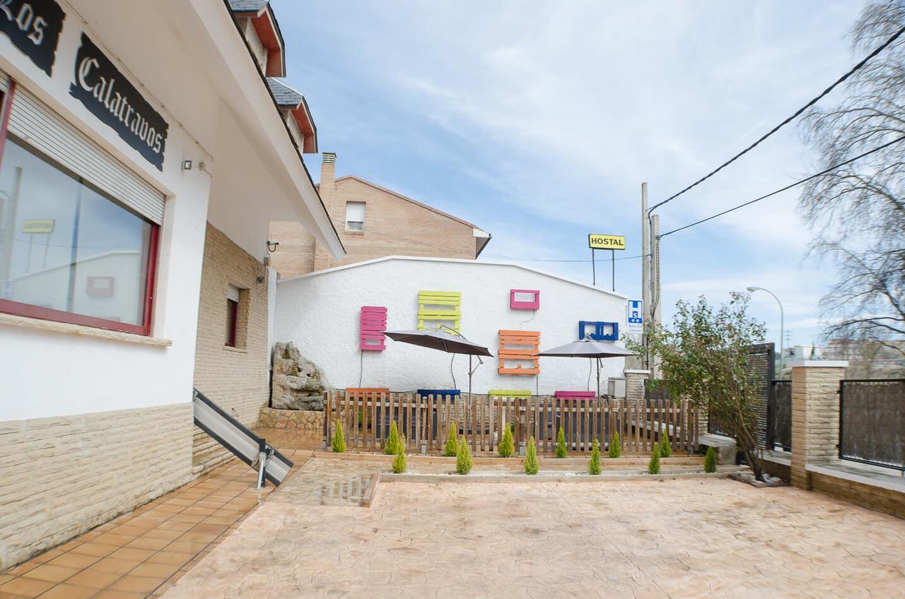 Hostal Los Calatravos Alcañiz Exterior foto